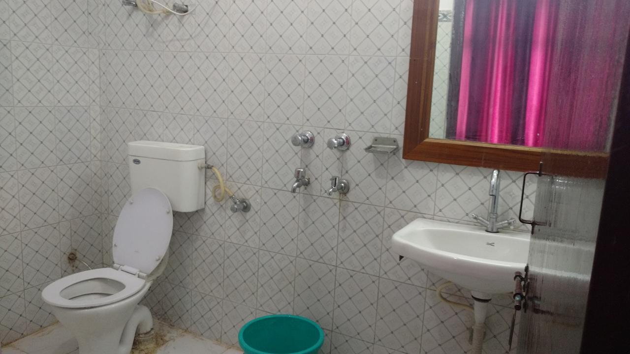 Hotel Brahma Kamal Joshīmath Екстериор снимка