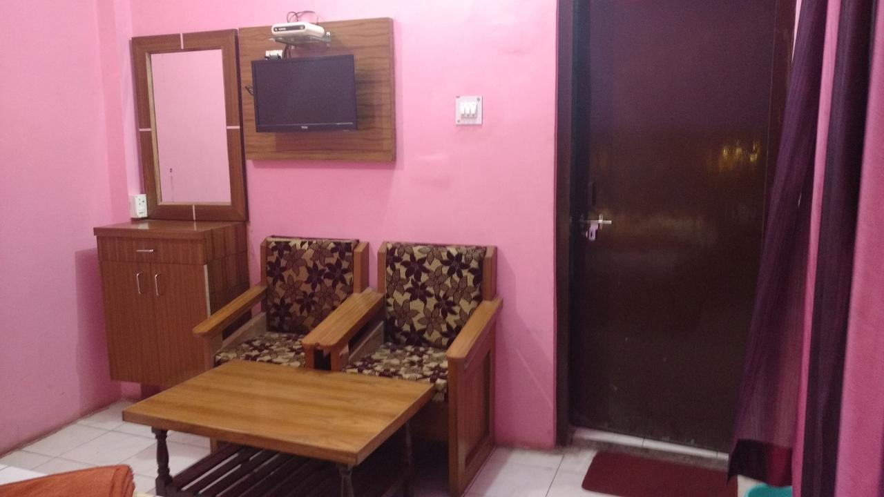 Hotel Brahma Kamal Joshīmath Екстериор снимка