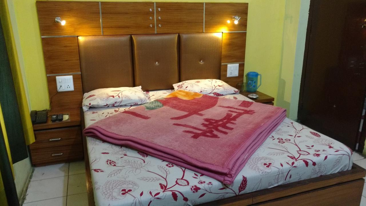 Hotel Brahma Kamal Joshīmath Екстериор снимка