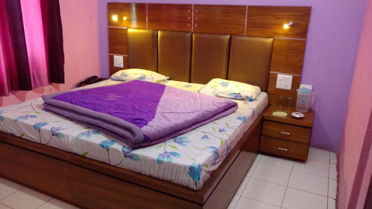 Hotel Brahma Kamal Joshīmath Екстериор снимка