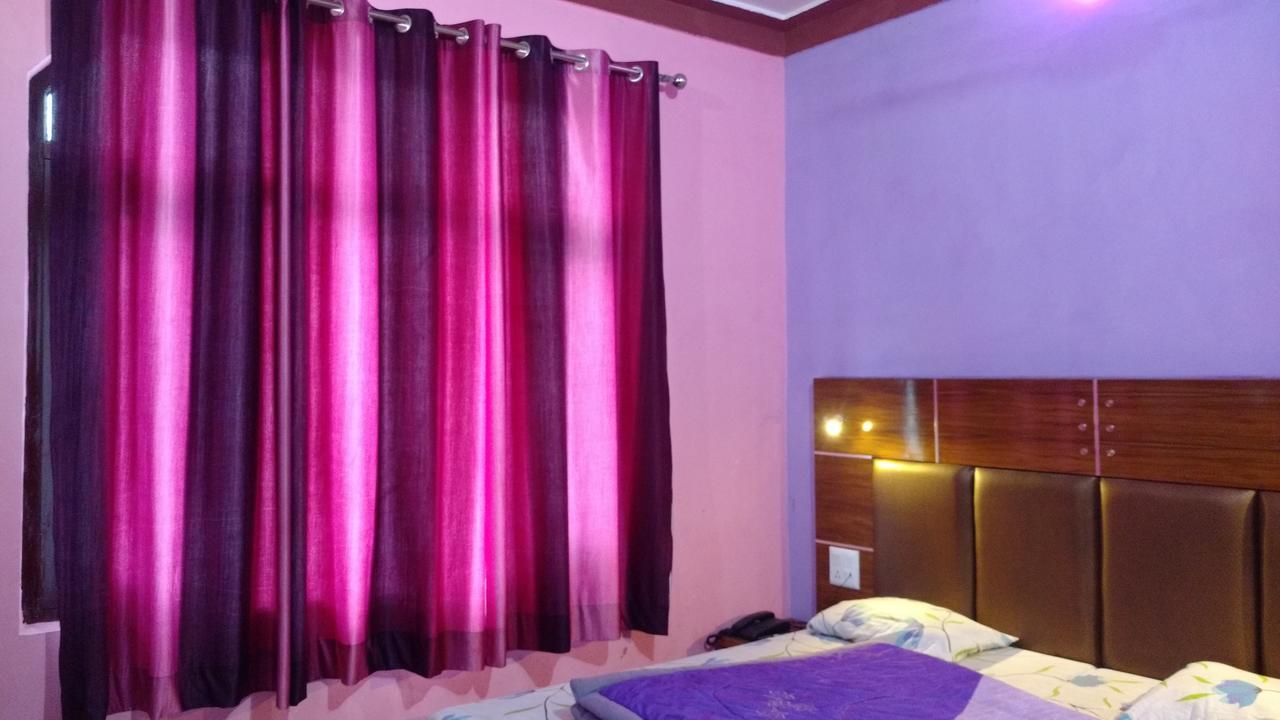 Hotel Brahma Kamal Joshīmath Екстериор снимка