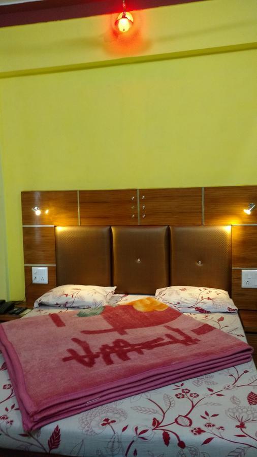 Hotel Brahma Kamal Joshīmath Екстериор снимка