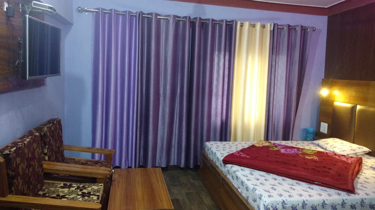Hotel Brahma Kamal Joshīmath Екстериор снимка