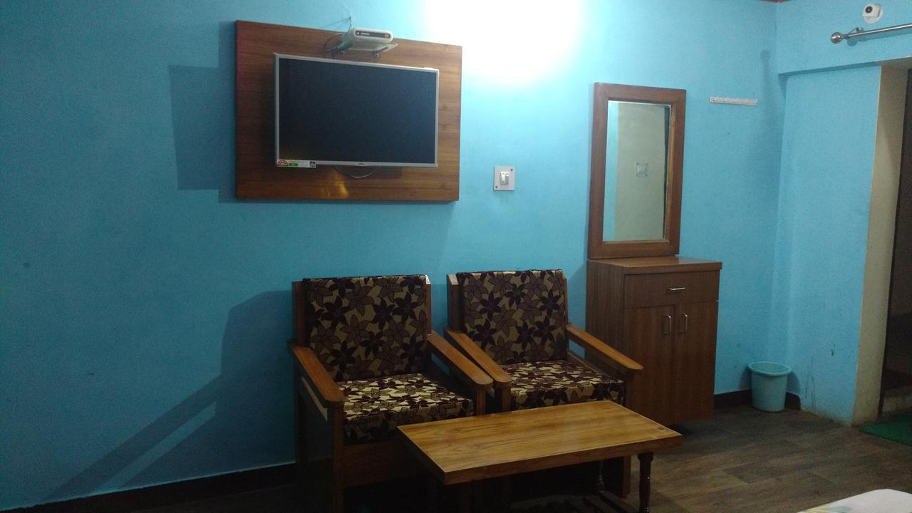 Hotel Brahma Kamal Joshīmath Екстериор снимка