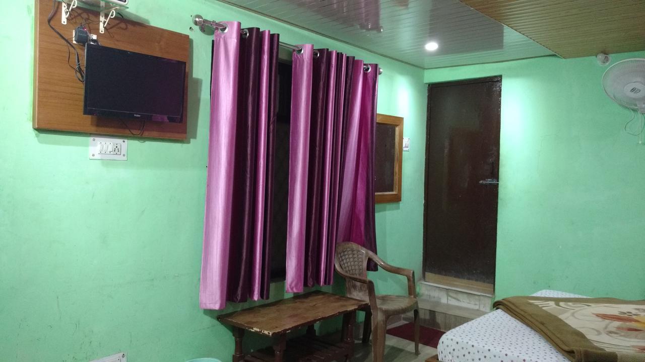Hotel Brahma Kamal Joshīmath Екстериор снимка